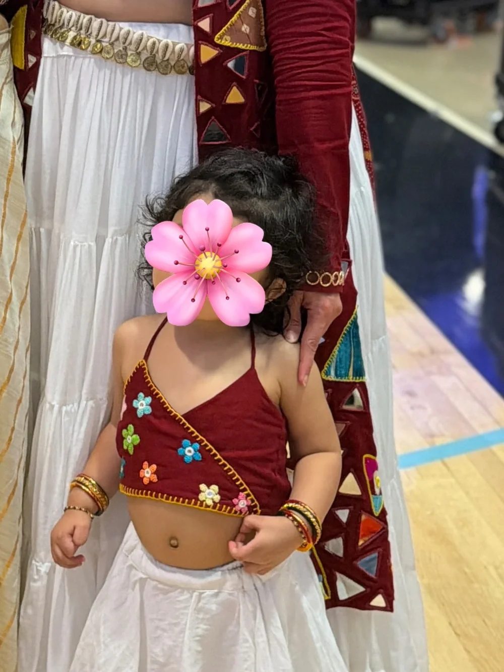 Family/mom&baby/couple/individual Maroon and White Navratri chaniya choli Se